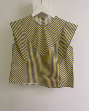 Blusa cortes de rayas con hombrera amarillo flúor