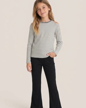 Camiseta Invierno cut out con rayas gris